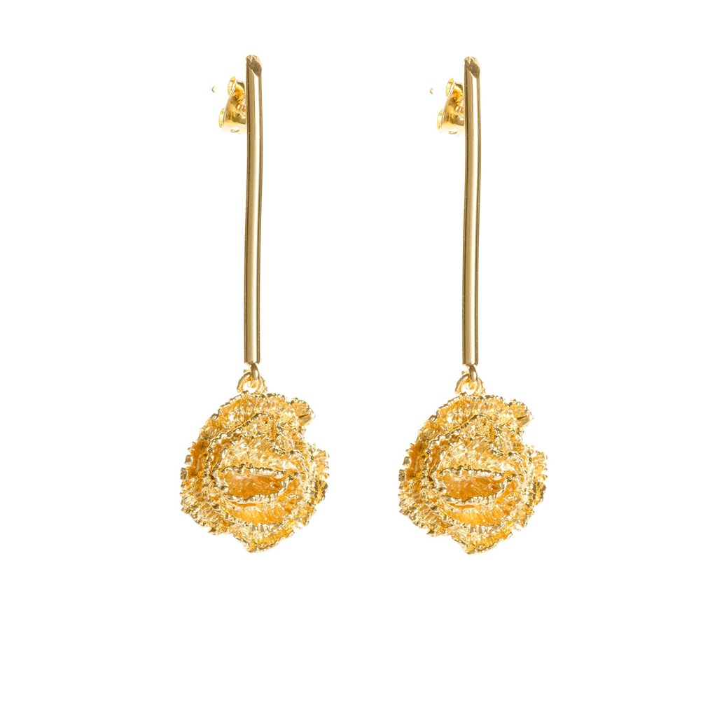 Clavel gold earrings