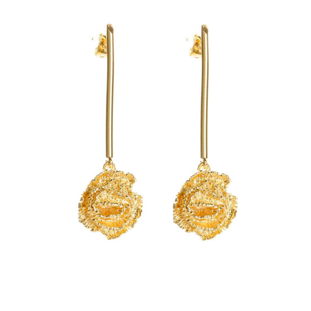 Clavel gold earrings