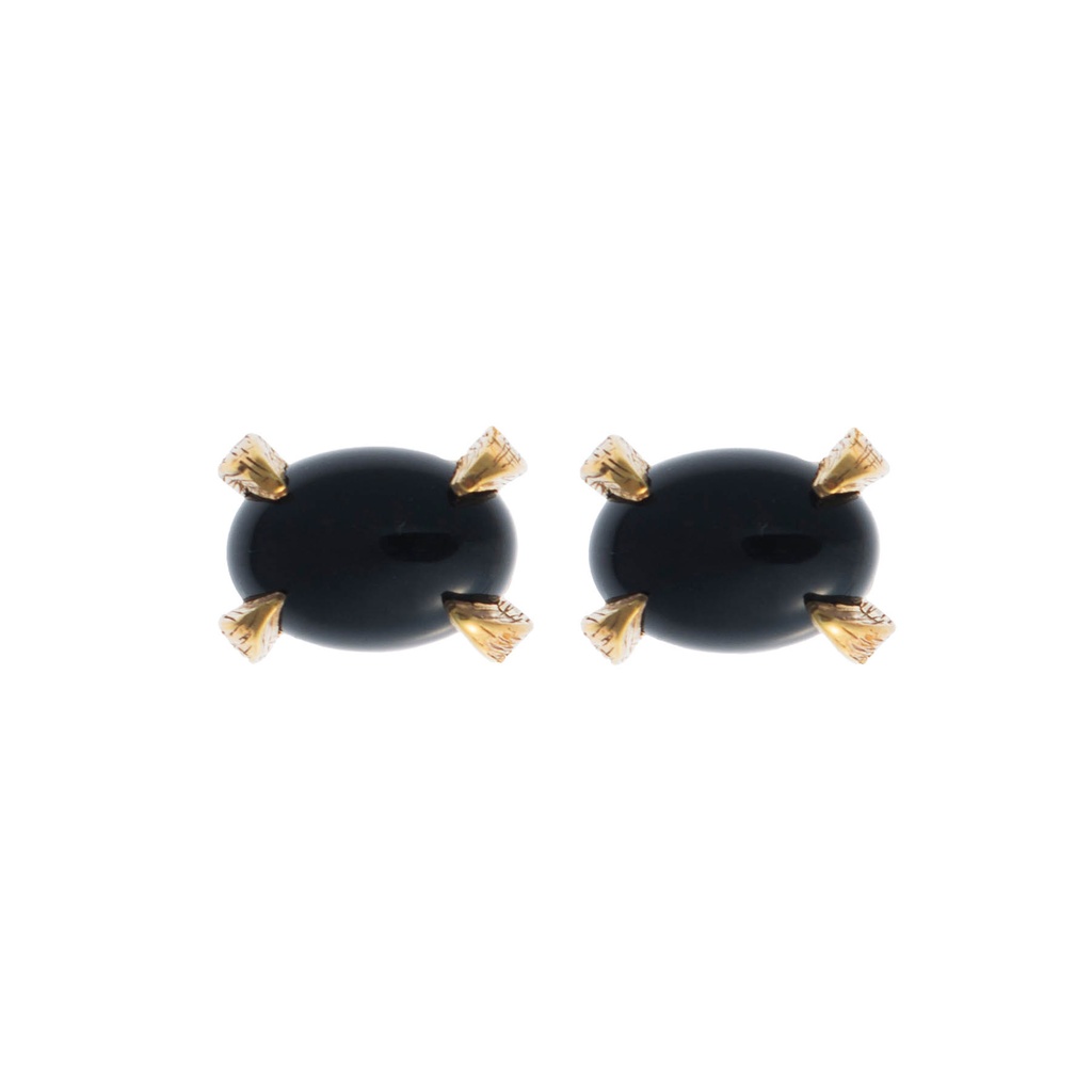 Sira black studs